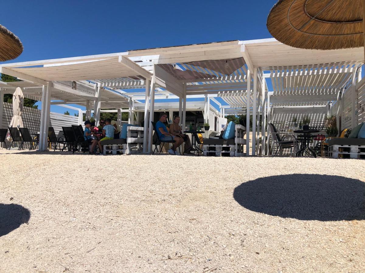 Buqez Eco Resort - Beachfront 20 & House 42 ドラゲ エクステリア 写真