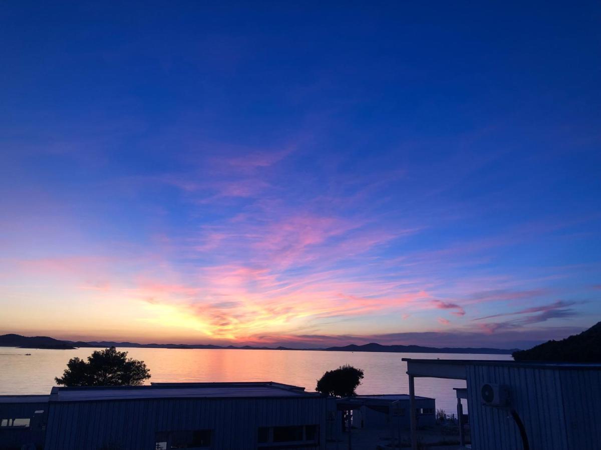 Buqez Eco Resort - Beachfront 20 & House 42 ドラゲ エクステリア 写真