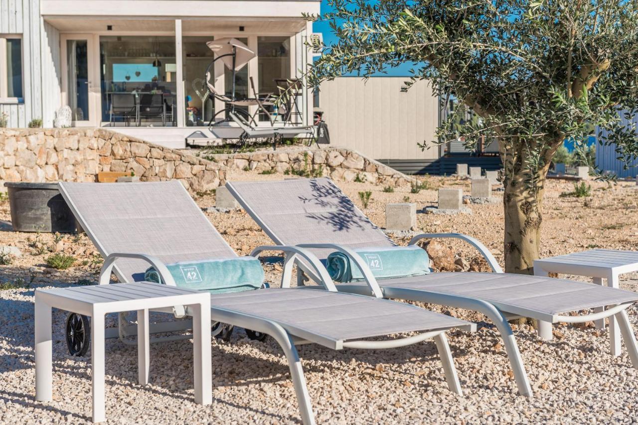 Buqez Eco Resort - Beachfront 20 & House 42 ドラゲ エクステリア 写真